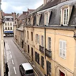 Le Mars - 2 Voyageurs - Republique - Dijon