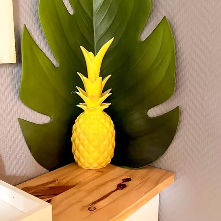 Le Mars - 2 Voyageurs - Republique - *