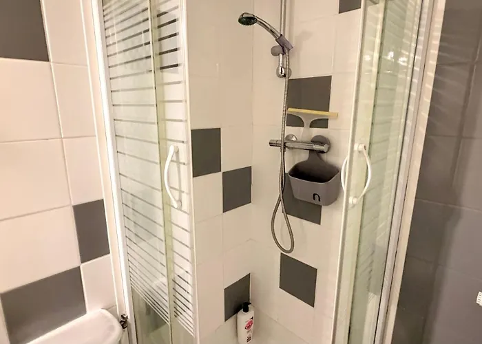 Le Mars - 2 Voyageurs - Republique - *