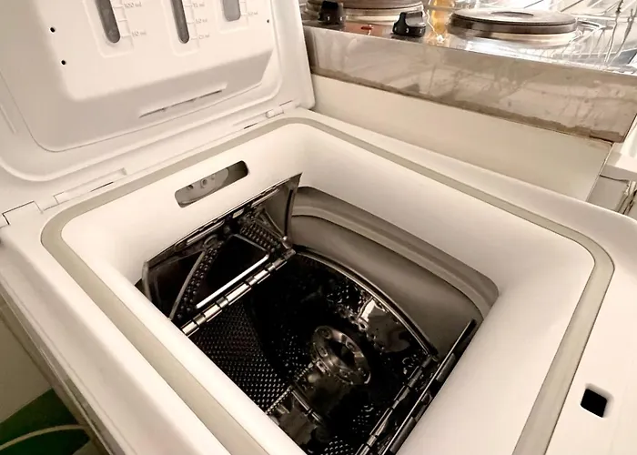 Le Mars - 2 Voyageurs - Republique - 디종