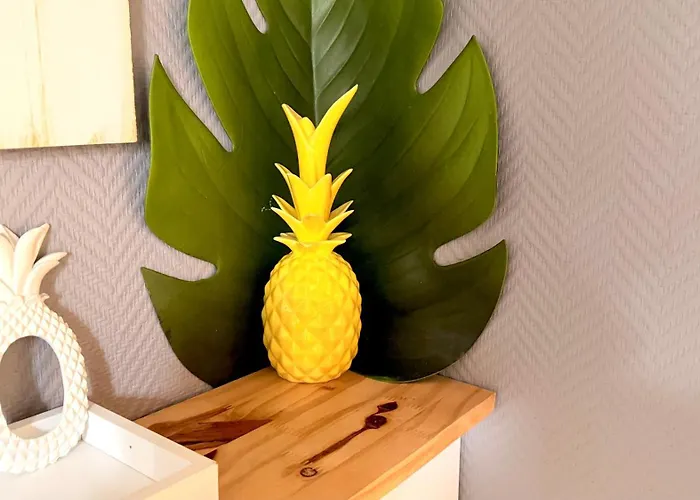 Le Mars - 2 Voyageurs - Republique - *